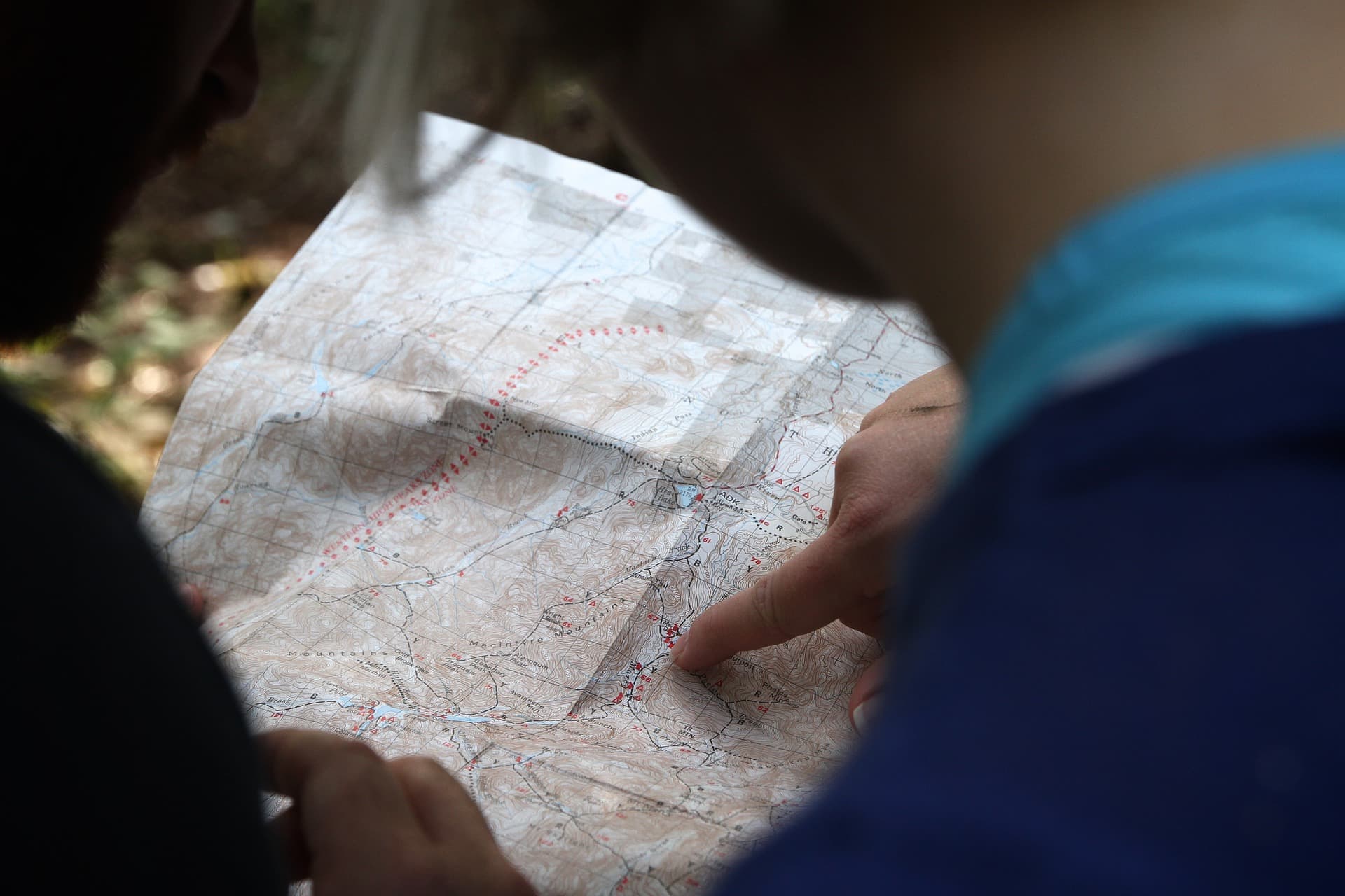 log_come_nasce_guida_esplorare_trovare_find_way_explore
